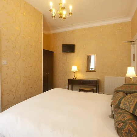 The Hazelwood Pensionat 4*